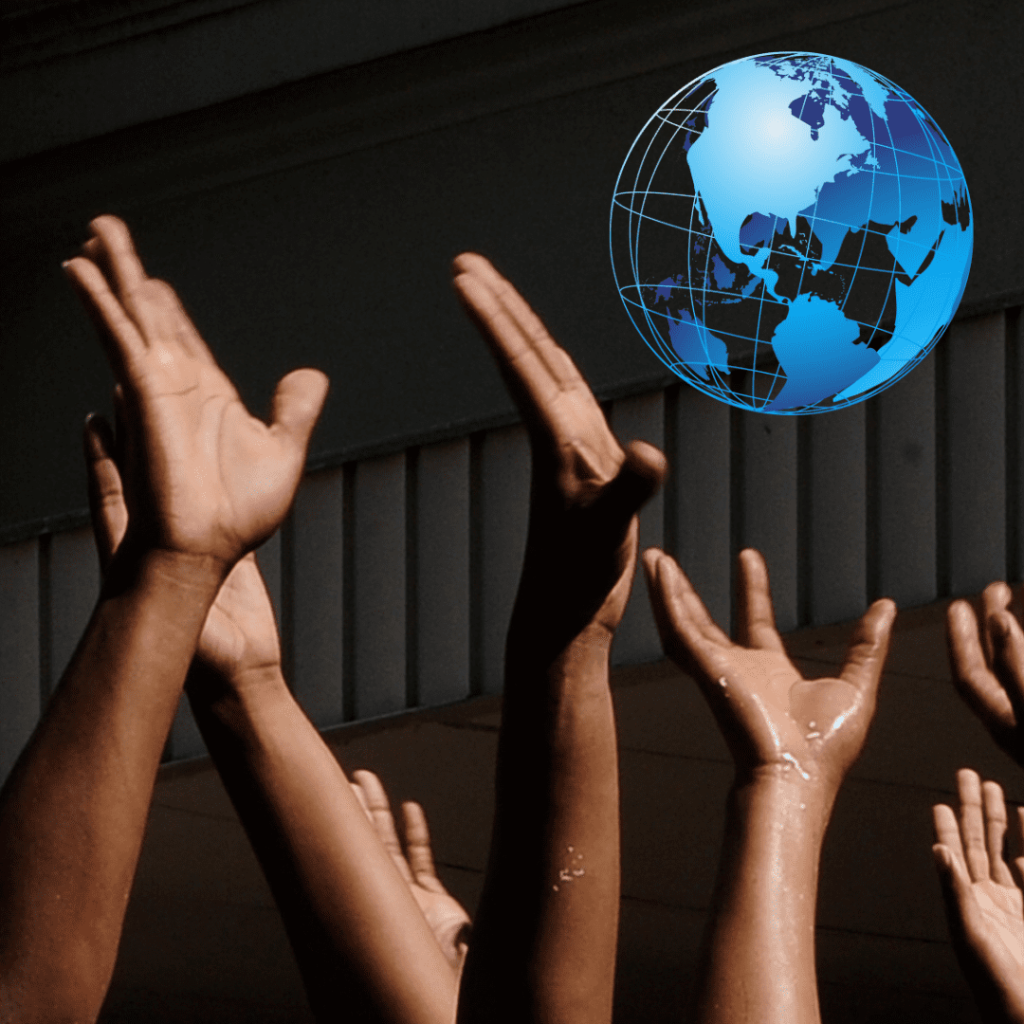 Herencia Hispana Home Globe